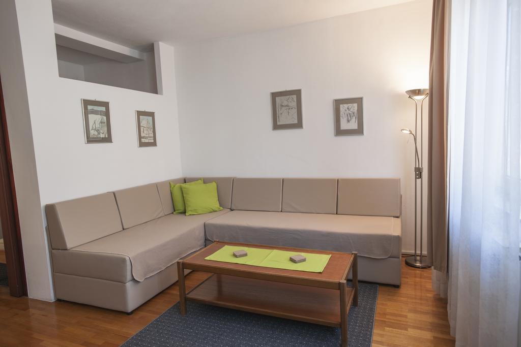 Apartment Fleger Загреб Экстерьер фото
